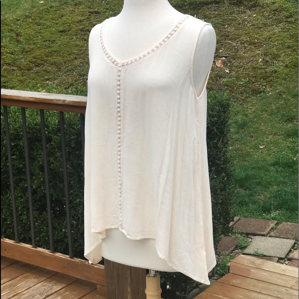 Creme colored Top - Picture 3 of 7